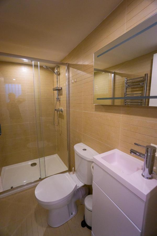 ליים ריג'יס Largigi Rooms, Close To The Beach And Town Centre, Parking Available מראה חיצוני תמונה