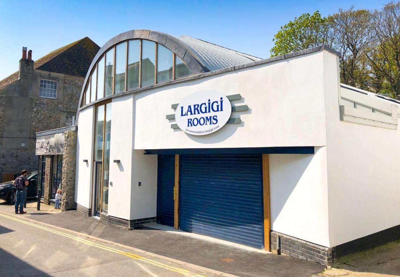 ליים ריג'יס Largigi Rooms, Close To The Beach And Town Centre, Parking Available מראה חיצוני תמונה