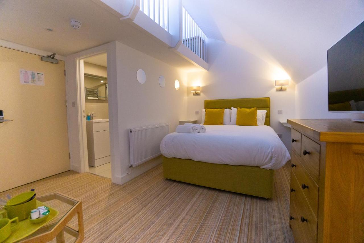 ליים ריג'יס Largigi Rooms, Close To The Beach And Town Centre, Parking Available מראה חיצוני תמונה