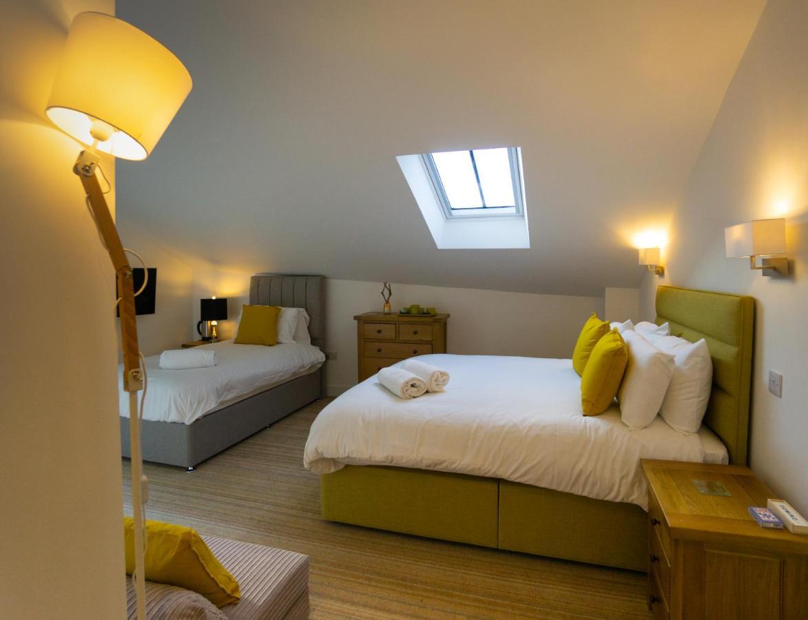 ליים ריג'יס Largigi Rooms, Close To The Beach And Town Centre, Parking Available מראה חיצוני תמונה