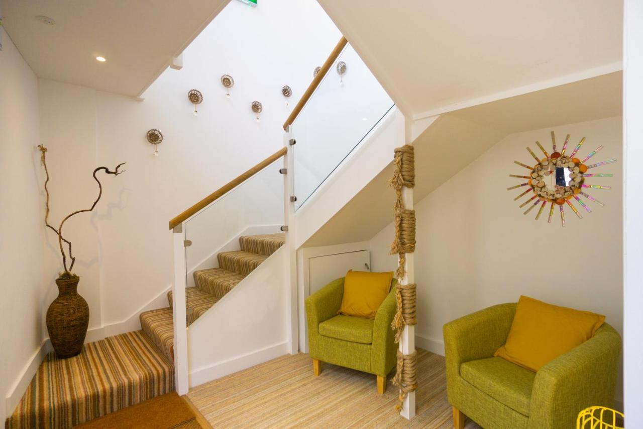 ליים ריג'יס Largigi Rooms, Close To The Beach And Town Centre, Parking Available מראה חיצוני תמונה